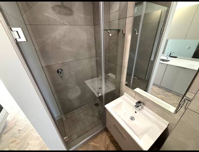 1 BEDROOM APARTMENT TO LET IN ROSEBANK